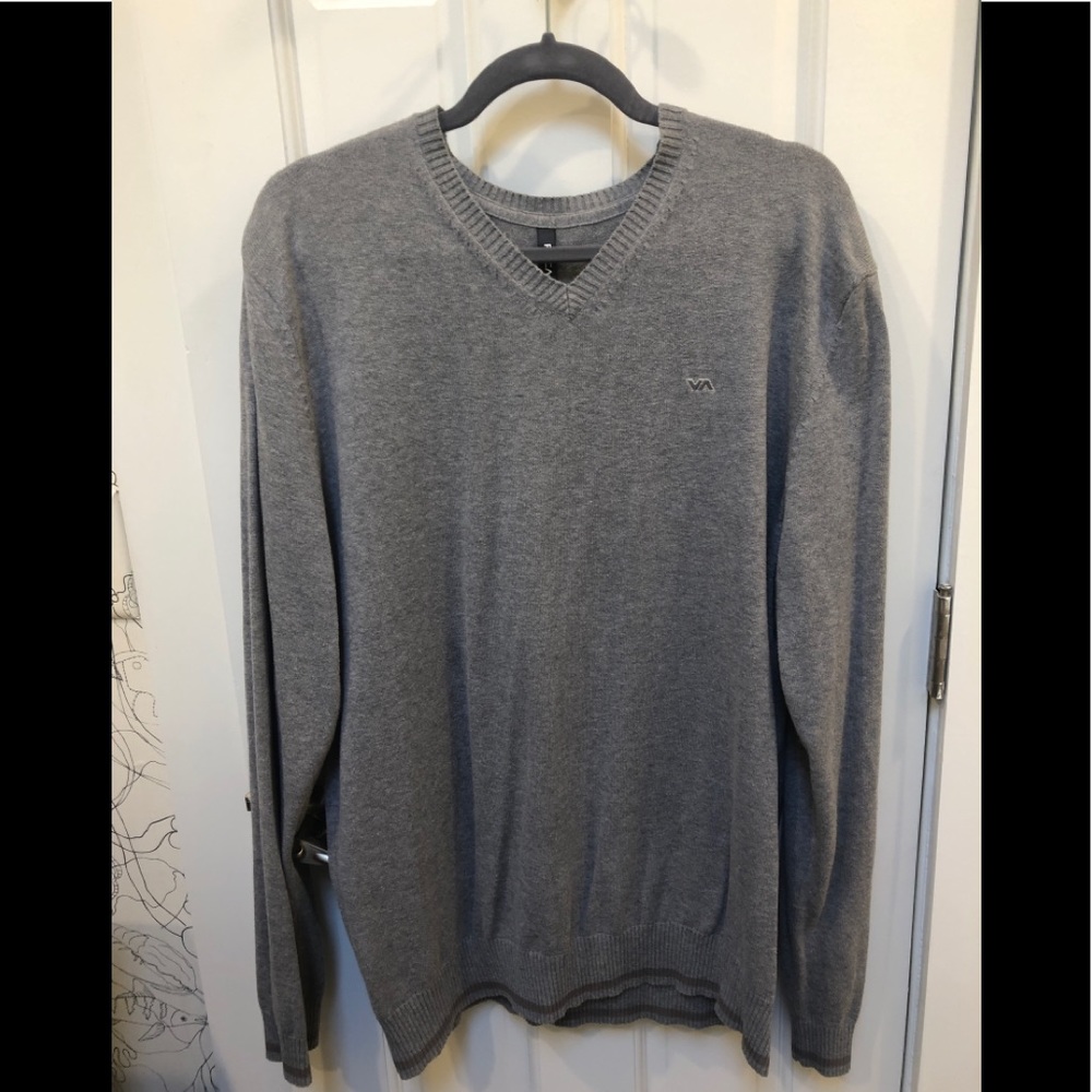 Men’s RVCA v neck sweater